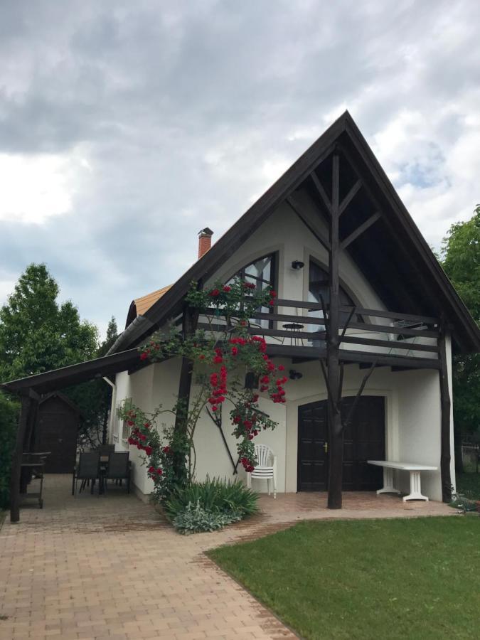 Rozsa Porta Villa Vonyarcvashegy Exterior photo